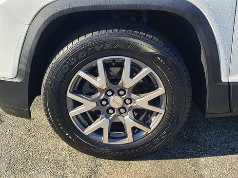 Used 2020 GMC Acadia SLE w/ Driver Convenience Package image 33