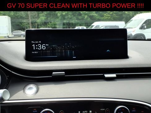 Used 2025 Genesis GV70 2.5T AWD/4WD image 21