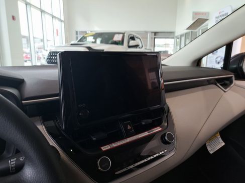 Used 2026 Toyota Corolla LE image 16