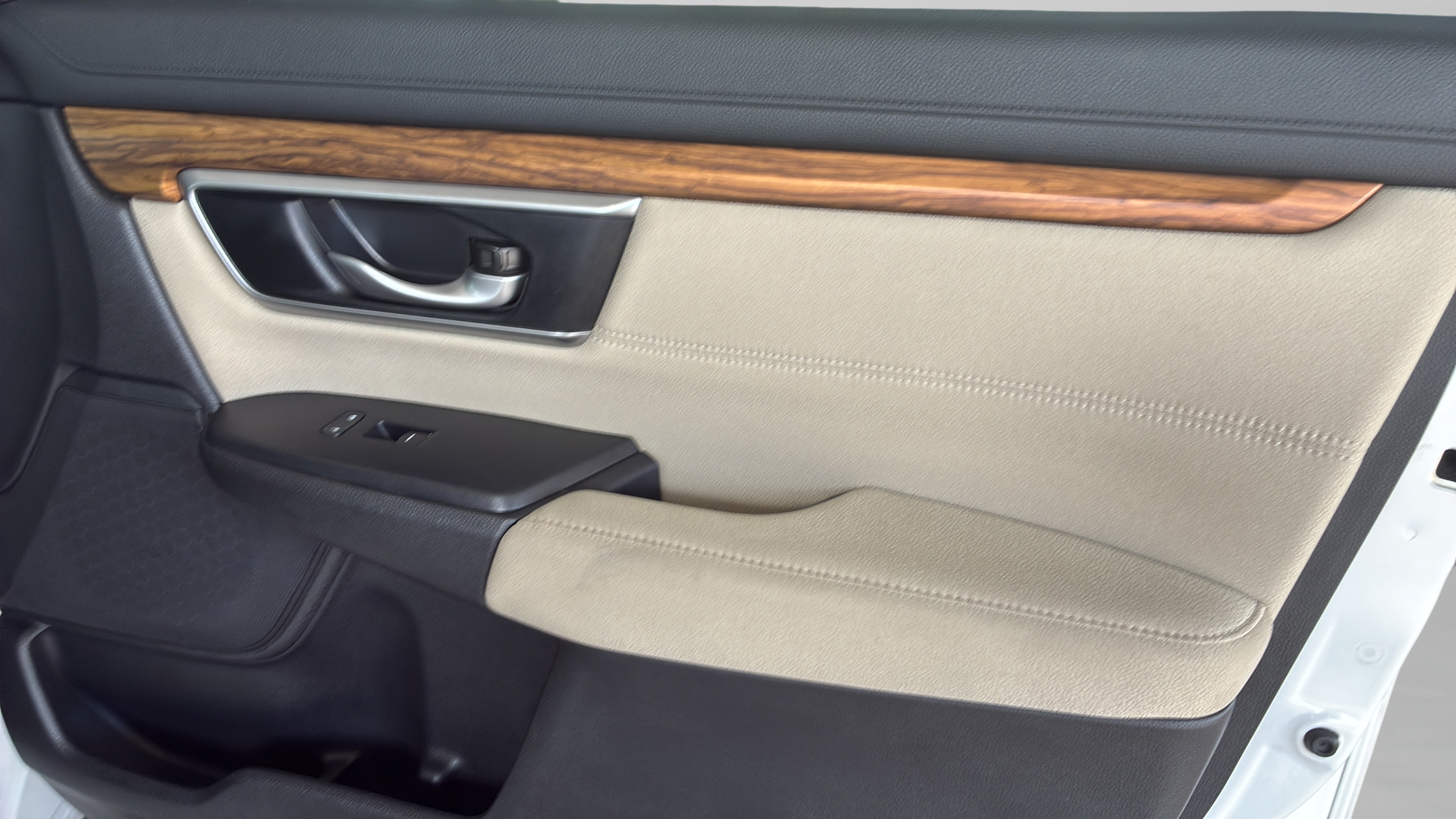 Used 2019 Honda CR-V EX image 24
