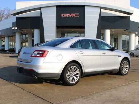 Used 2014 Ford Taurus Limited image 6
