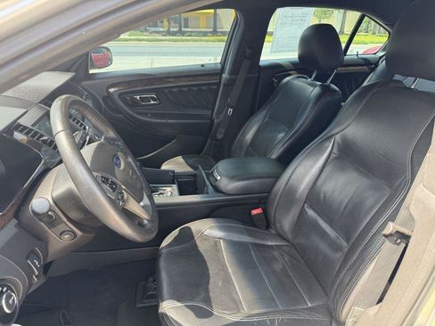 Used 2019 Ford Taurus Limited FWD image 10