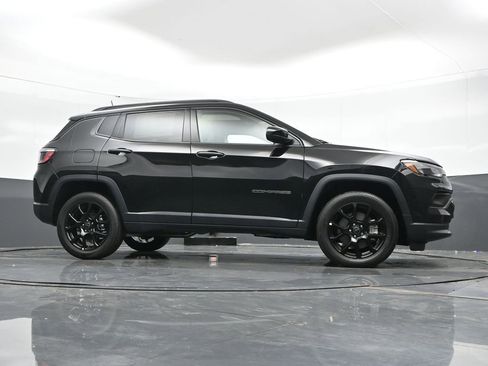 New 2025 Jeep Compass Latitude w/ Sun & Sound Group image 47