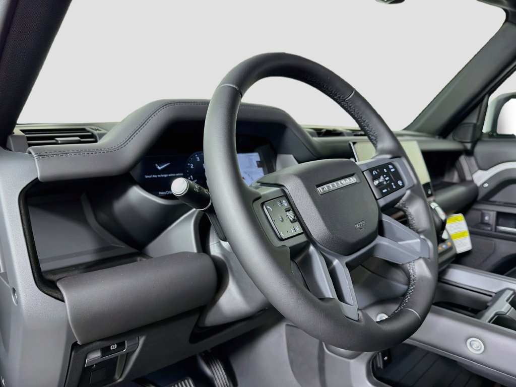 New 2026 Land Rover Defender 110 X-Dynamic SE AWD/4WD image 9