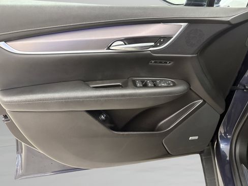 Used 2019 Cadillac XT5 Premium Luxury w/ Driver Assist Package AWD/4WD image 27