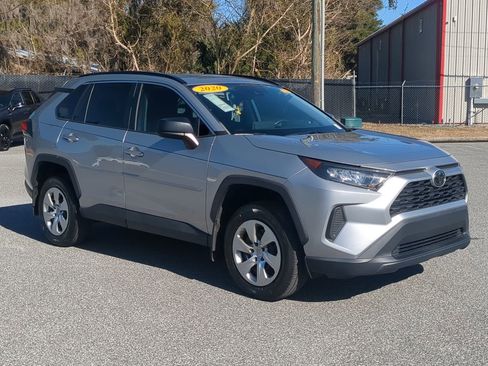 Used 2020 Toyota RAV4 LE image 11
