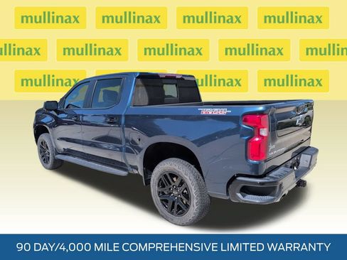 Used 2022 Chevrolet Silverado 1500 LT Trail Boss w/ LT Trail Boss Premium Package AWD/4WD image 9