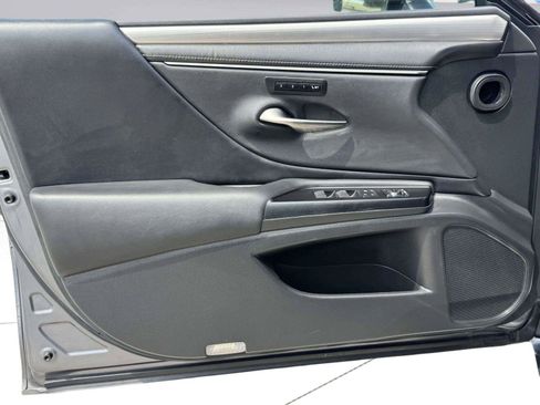 Used 2020 Lexus ES 350 F Sport w/ Accessory Package 2 FWD image 18