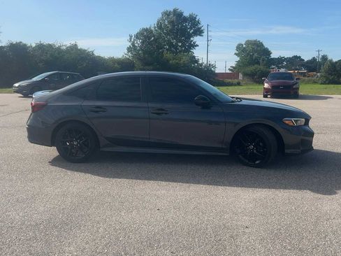 Used 2025 Honda Civic Sport image 8