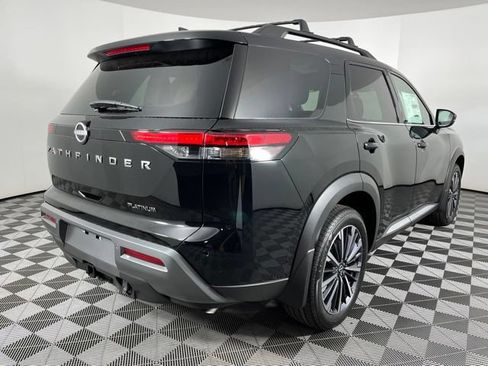 New 2026 Nissan Pathfinder Platinum FWD image 11