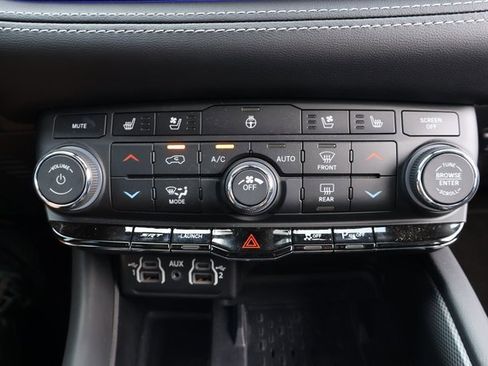 Used 2025 Dodge Durango SRT Hellcat w/ Black Package image 27