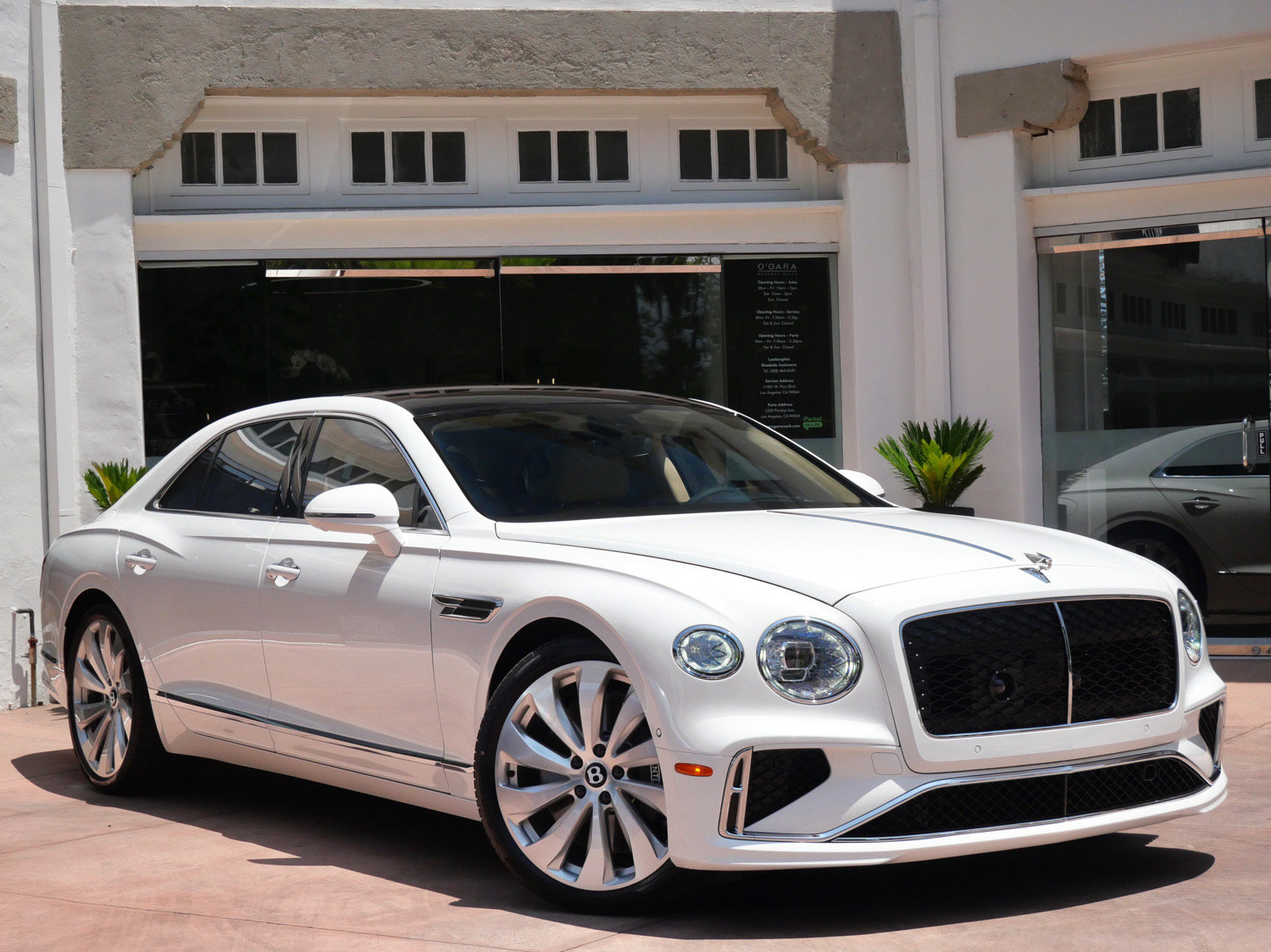 New 2026 Bentley Flying Spur V8 AWD/4WD image 1