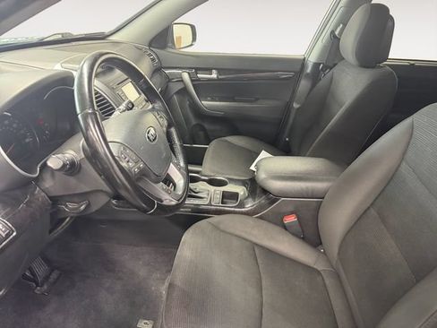 Used 2014 Kia Sorento LX AWD/4WD image 8
