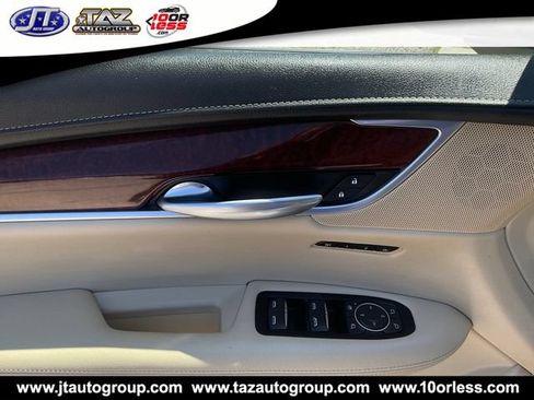 Used 2018 Cadillac XT5 Luxury w/ Driver Awareness Package AWD/4WD image 13