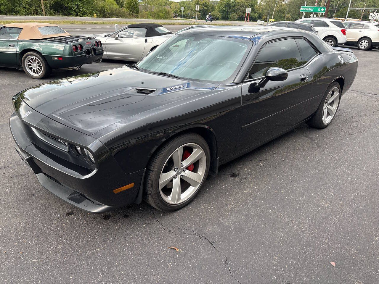 Used 2010 Dodge Challenger SRT8 w/ SRT Option Group II RWD image 7