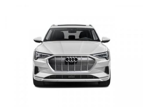 Used 2021 Audi e-tron Premium w/ Convenience Plus Package AWD/4WD image 4