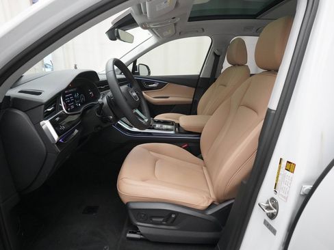 Used 2022 Audi Q7 3.0T Prestige image 18