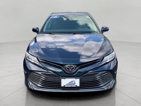 Used 2019 Toyota Camry LE FWD image 3