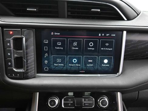 Used 2023 GMC Yukon XL Denali w/ Denali Reserve Package image 18