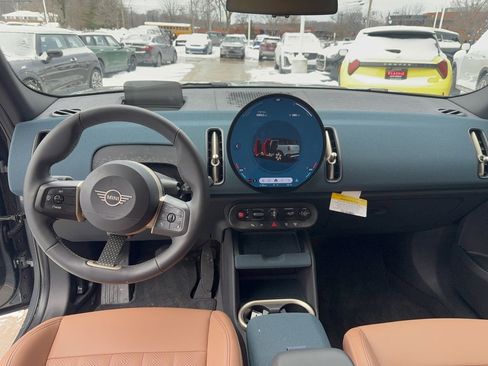 Certified 2025 MINI Cooper Countryman S image 7