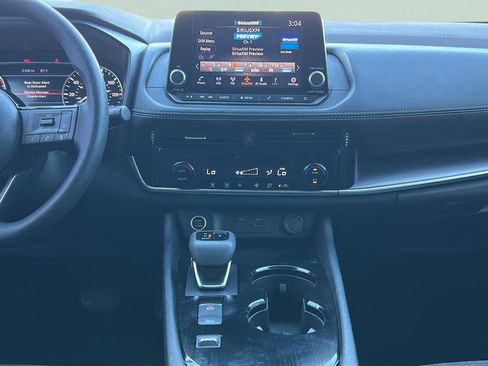 Used 2023 Nissan Rogue SV image 19