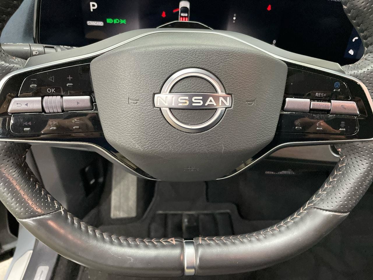 Used 2023 Nissan Ariya AWD/4WD image 19