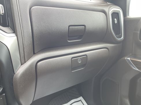 Used 2021 Chevrolet Silverado 1500 LT w/ Z71 Off-Road Package image 30