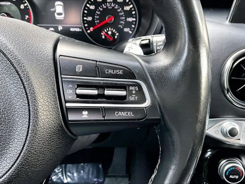 Used 2019 Kia Stinger Premium image 23