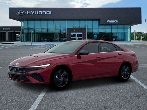 New 2026 Hyundai Elantra SEL Sport FWD image 2