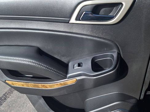 Used 2017 GMC Yukon Denali w/ Open Road Package image 16