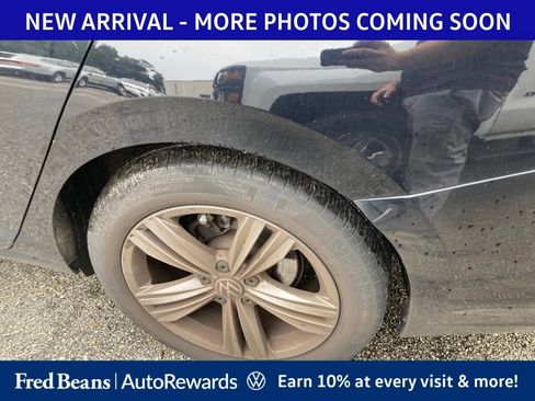 Used 2023 Volkswagen Jetta SE FWD image 6