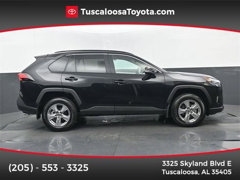 Used 2025 Toyota RAV4 XLE image 1