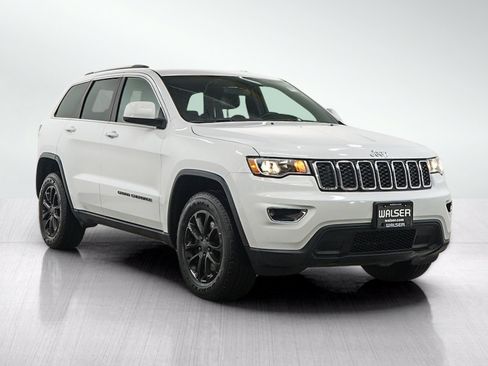 Used 2021 Jeep Grand Cherokee Laredo X AWD/4WD image 7