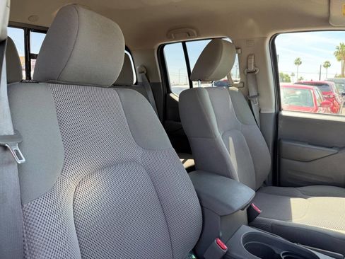 Used 2019 Nissan Frontier SV AWD/4WD image 28