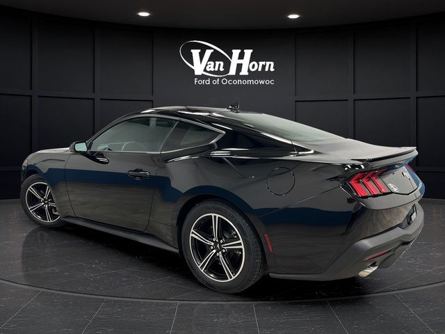 Used 2025 Ford Mustang Premium RWD image 5