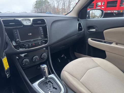 Used 2011 Chrysler 200 Touring w/ Cold Weather Group image 19