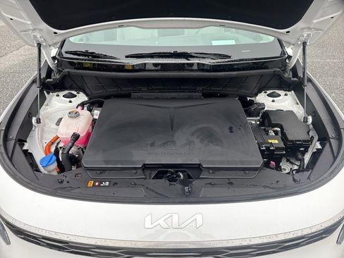 Used 2023 Kia Niro Wave w/ Wave Preserve Package image 35