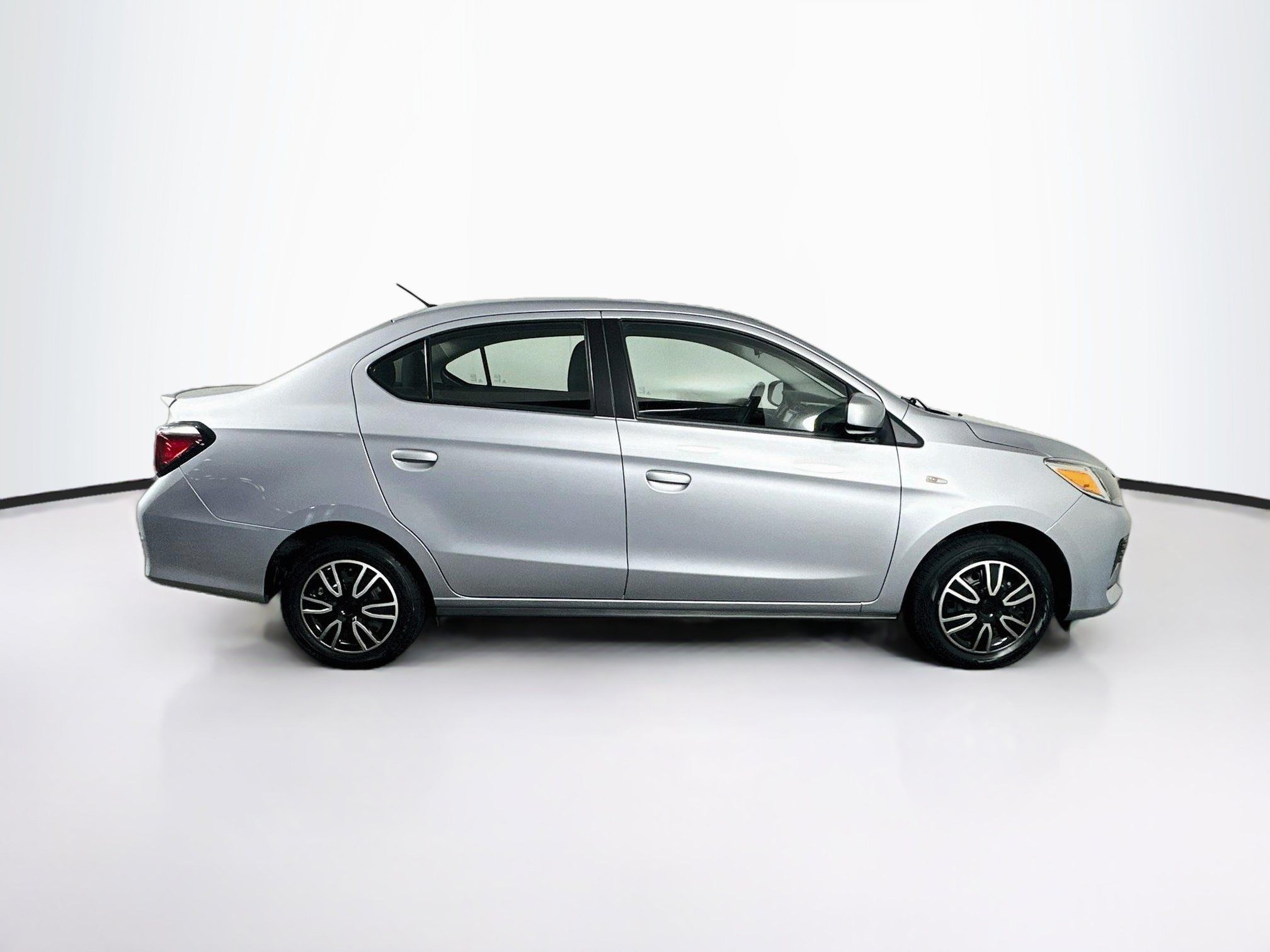 Used 2024 Mitsubishi Mirage G4 LE FWD image 10