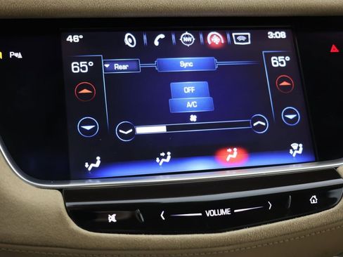 Used 2017 Cadillac XT5 Platinum image 54