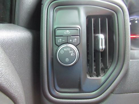 Used 2021 Chevrolet Silverado 1500 Custom RWD image 22