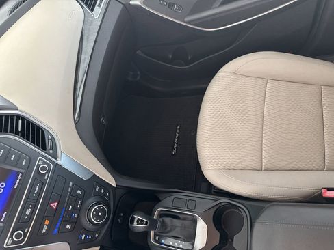 Used 2018 Hyundai Santa Fe Sport image 24