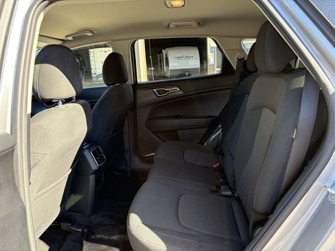 Used 2024 Kia Sportage LX AWD/4WD image 22