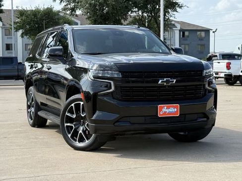 Used 2024 Chevrolet Tahoe RST w/ Luxury Package AWD/4WD image 2