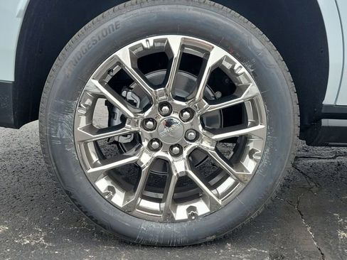 New 2026 GMC Yukon Denali w/ Denali Reserve Package image 5