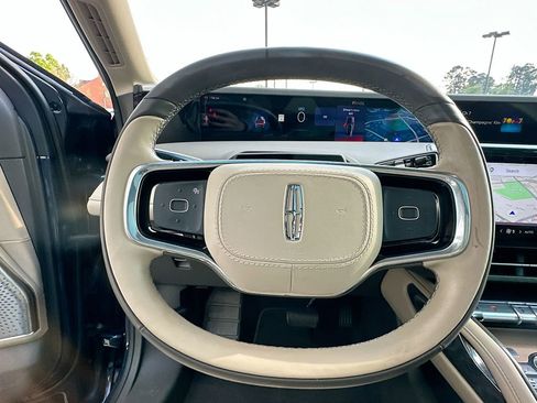 Used 2024 Lincoln Nautilus Reserve w/ Equipment Group 203A image 18