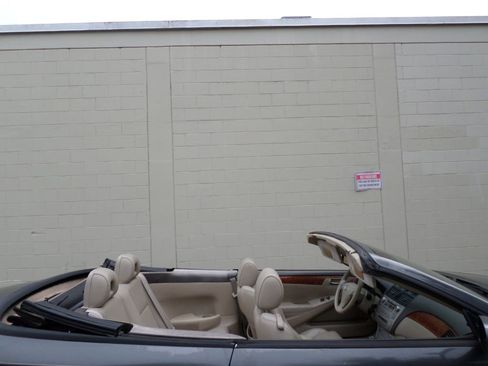 Used 2007 Toyota Solara SE image 19