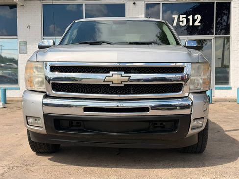 Used 2011 Chevrolet Silverado 1500 LT w/ Regional Value Package RWD image 8