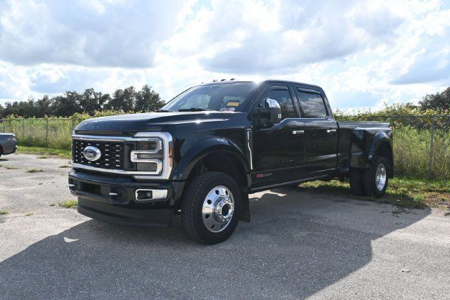 Used 2024 Ford F450 Limited w/ FX4 Off-Road Package AWD/4WD image 5