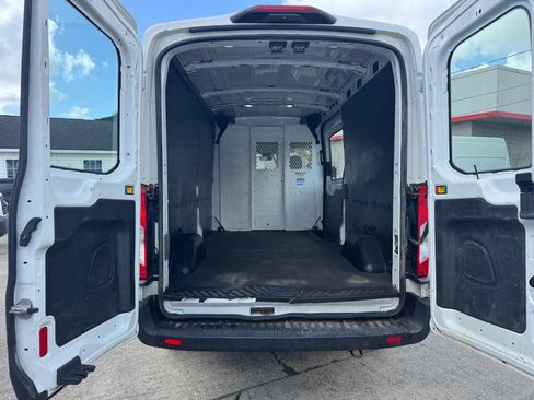 Used 2020 Ford Transit 250 Medium Roof AWD w/ Load Area Protection Package image 10