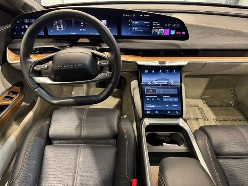 Used 2022 Lucid Air Grand Touring image 10